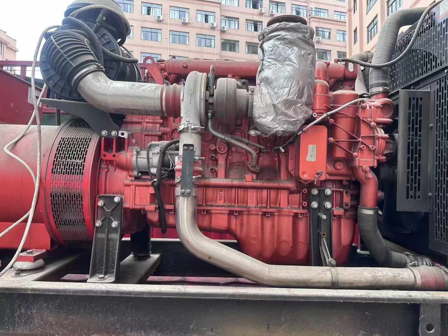 六合如何选择适合 600kW 柴油发电机组的过载保护器？