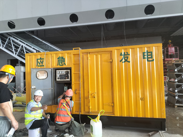 六合怎样判断空气滤清器是否需要更换？